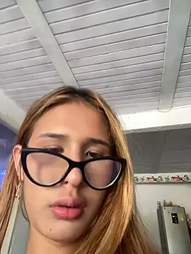 Snapshot of Angela_Garciaa chatting on July 16, 2026, 7:53 pm Angela Garciaa online show from July 16, 2026, 7:53 pm