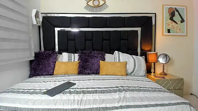 Snapshot of Tiana_moon chatting on April 6, 2026, 2:09 am Tiana moon online show from April 6, 2026, 2:09 am