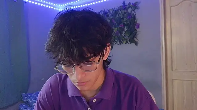 noah millerx online show from March 18, 2026, 5:54 am