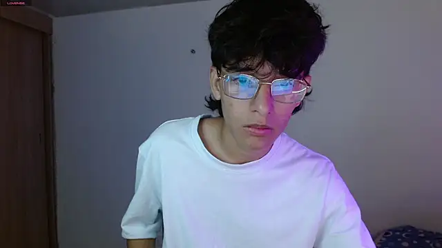 noah millerx online show from May 26, 2026, 5:25 am