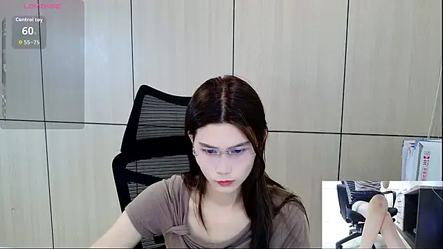 Snapshot of zhen-68 chatting on May 13, 2026, 12:52 am zhen-68 online show from May 13, 2026, 12:52 am