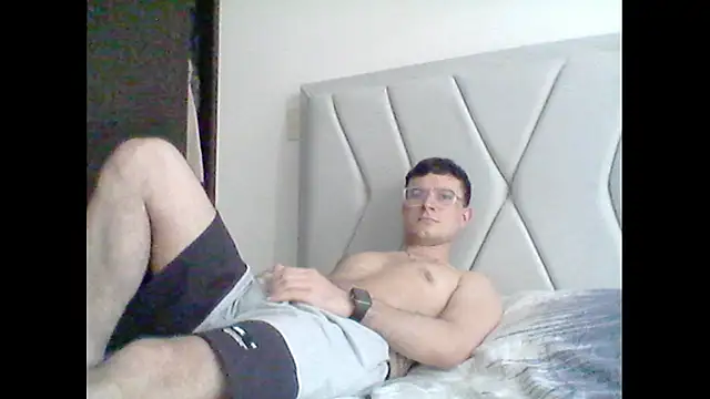 Snapshot of kamiloo1398 chatting on February 26, 2026, 4:06 pm kamiloo1398 online show from February 26, 2026, 4:06 pm