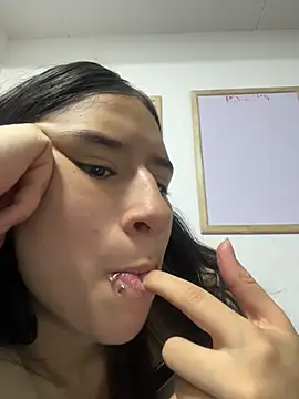 LilyRossi  online show from July 22, 2026, 12:52 pm