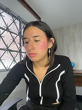 LilyRossi  online show from July 28, 2026, 4:39 pm