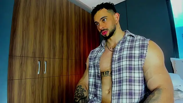 massimo visconti online show from April 2, 2026, 3:42 pm