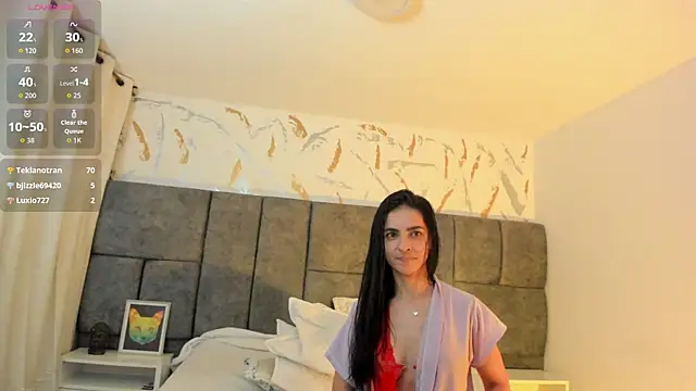 Snapshot of Samantha_Velle chatting on May 27, 2026, 1:46 am Samantha Velle online show from May 27, 2026, 1:46 am