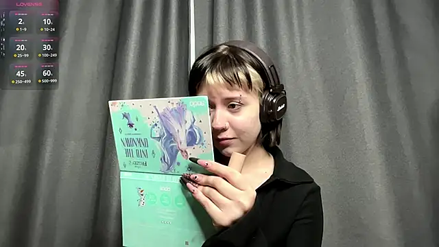 AueshaSimon online show from March 31, 2026, 5:08 am