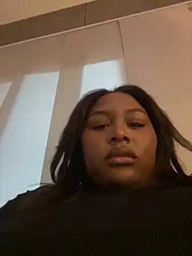 DestinyTornn online show from April 22, 2026, 11:28 pm
