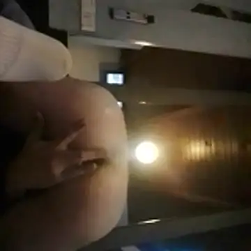 Snapshot of eze_pg chatting on April 29, 2026, 9:43 pm eze pg online show from April 29, 2026, 9:43 pm