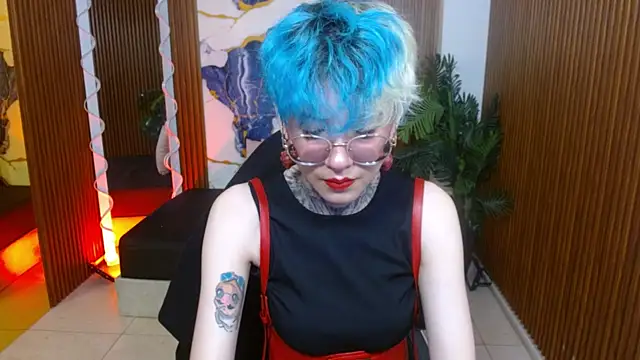 Lyra tay online show from April 4, 2026, 7:11 pm