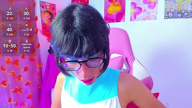 Madeline 21 online show from March 19, 2026, 6:17 am