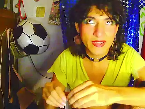 Snapshot of RAMONA_TIJERAX chatting on July 3, 2026, 10:05 pm RAMONA TIJERAX online show from July 3, 2026, 10:05 pm