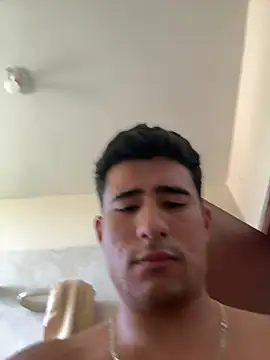 Snapshot of David-latinlover chatting on July 1, 2026, 8:52 pm David-latinlover online show from July 1, 2026, 8:52 pm