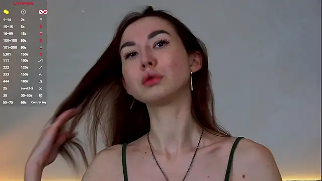 EmilyGray   online show from April 29, 2026, 7:01 am