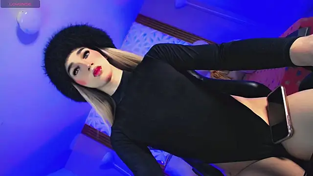 Sophiaa doll  online show from May 7, 2026, 4:51 am