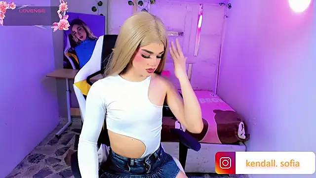 Sophiaa doll  online show from July 27, 2026, 3:24 am