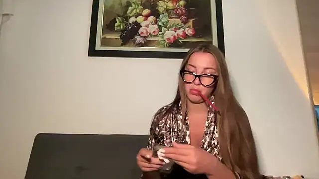 Kit kata online show from April 10, 2026, 2:28 am