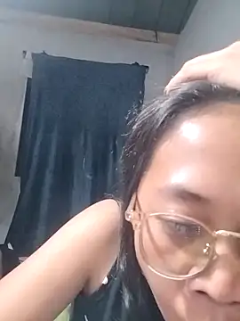 Snapshot of angelpinay44 chatting on March 18, 2026, 4:21 pm angelpinay44 online show from March 18, 2026, 4:21 pm