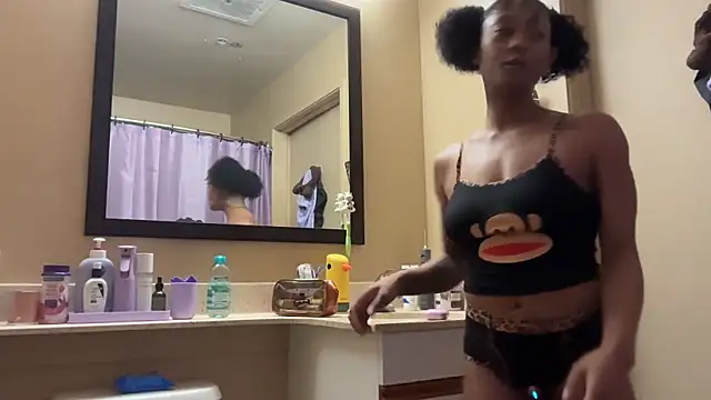 OopsItsLexxa online show from June 16, 2026, 1:08 am