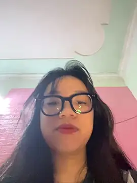 Leeeeiu online show from March 20, 2026, 3:06 pm