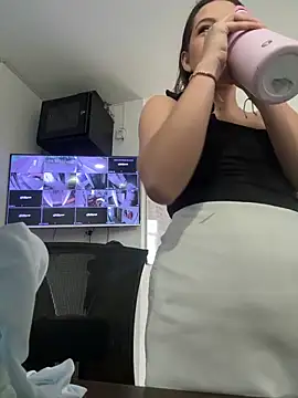 Megaan Rousee online show from March 22, 2026, 11:35 am