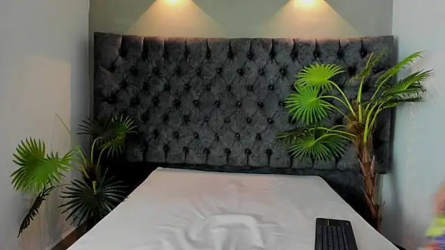 ZANE EVANS online show from March 3, 2026, 12:44 pm