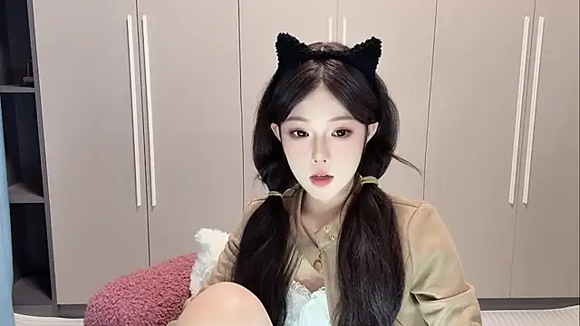 Sjbnmyxm online show from April 17, 2026, 3:04 pm