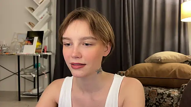 Snapshot of Lolatatee chatting on June 13, 2026, 8:07 pm Lolatatee online show from June 13, 2026, 8:07 pm