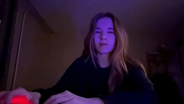 LeomaJee online show from April 5, 2026, 6:05 pm