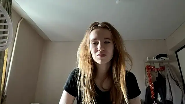 LeomaJee online show from July 12, 2026, 1:13 pm