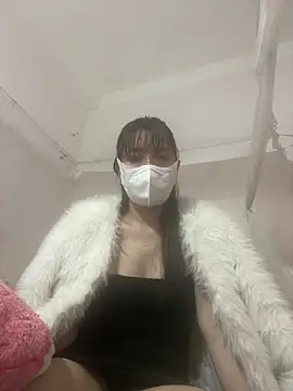 Malyssa-zz online show from February 27, 2026, 6:30 pm