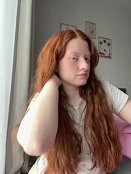Snapshot of gingerlatte chatting on May 4, 2026, 8:32 am gingerlatte online show from May 4, 2026, 8:32 am