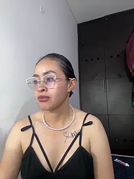 Snapshot of Anni_Rose chatting on March 11, 2026, 11:55 pm Anni Rose online show from March 11, 2026, 11:55 pm