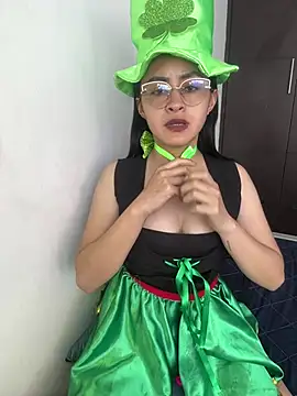 Snapshot of Anni_Rose chatting on March 15, 2026, 12:55 pm Anni Rose online show from March 15, 2026, 12:55 pm