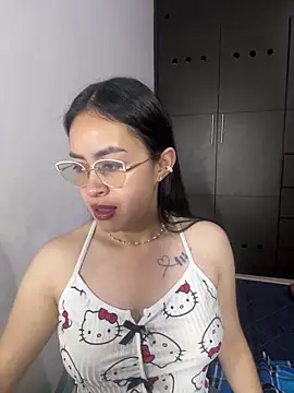 Snapshot of Anni_Rose chatting on April 1, 2026, 9:10 am Anni Rose online show from April 1, 2026, 9:10 am