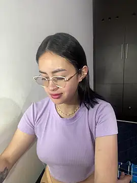 Snapshot of Anni_Rose chatting on April 4, 2026, 9:18 am Anni Rose online show from April 4, 2026, 9:18 am