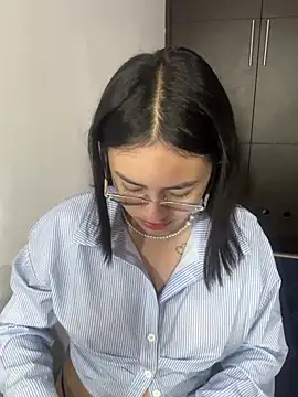 Snapshot of Anni_Rose chatting on April 9, 2026, 9:04 am Anni Rose online show from April 9, 2026, 9:04 am