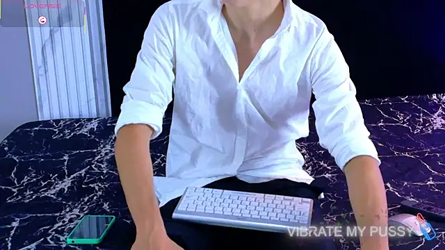 Danteandviolete cr online show from May 2, 2026, 11:37 am