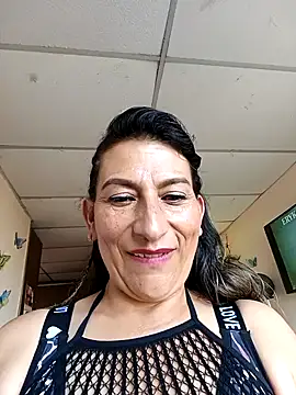 Lucia Rios online show from April 8, 2026, 9:59 pm