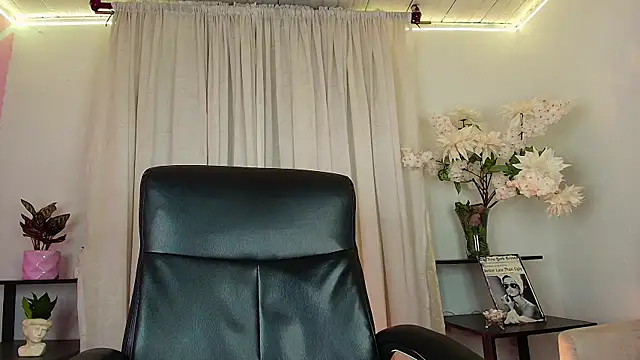 Snapshot of Andrejoness chatting on July 23, 2026, 1:58 am Andrejoness online show from July 23, 2026, 1:58 am