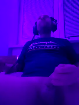 Snapshot of TurkishPsalm chatting on April 4, 2026, 11:35 pm TurkishPsalm online show from April 4, 2026, 11:35 pm