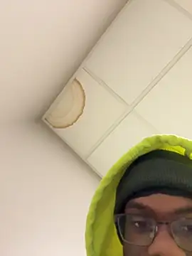 teasy01 online show from March 6, 2026, 9:22 pm