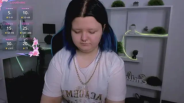 Lunaar  online show from April 4, 2026, 6:22 am