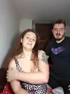 Snapshot of Thehoneyduo chatting on March 1, 2026, 8:44 pm Thehoneyduo online show from March 1, 2026, 8:44 pm