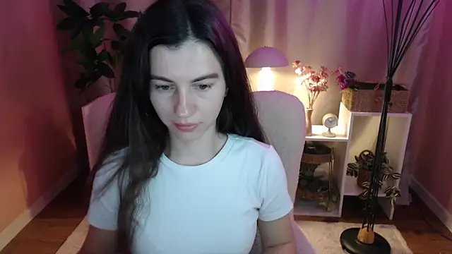 MistyBree online show from April 17, 2026, 8:17 am