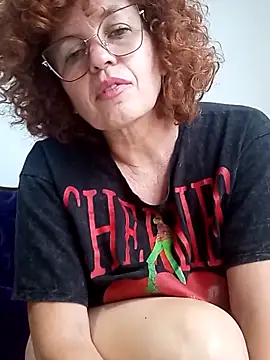 roxybykiss online show from March 18, 2026, 3:48 pm