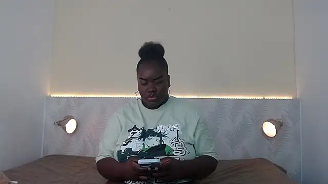 sophie blake1 online show from April 7, 2026, 8:42 pm