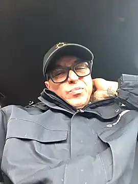 Snapshot of DoggiiDick chatting on March 2, 2026, 8:59 pm DoggiiDick online show from March 2, 2026, 8:59 pm