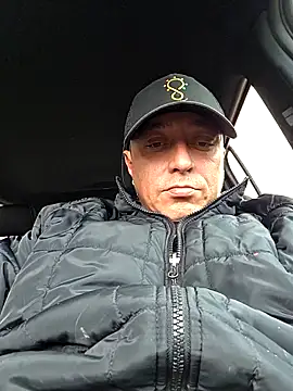 Snapshot of DoggiiDick chatting on March 5, 2026, 9:22 pm DoggiiDick online show from March 5, 2026, 9:22 pm
