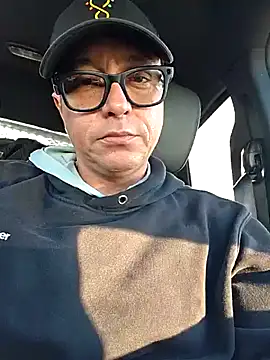 Snapshot of DoggiiDick chatting on March 10, 2026, 2:11 pm DoggiiDick online show from March 10, 2026, 2:11 pm
